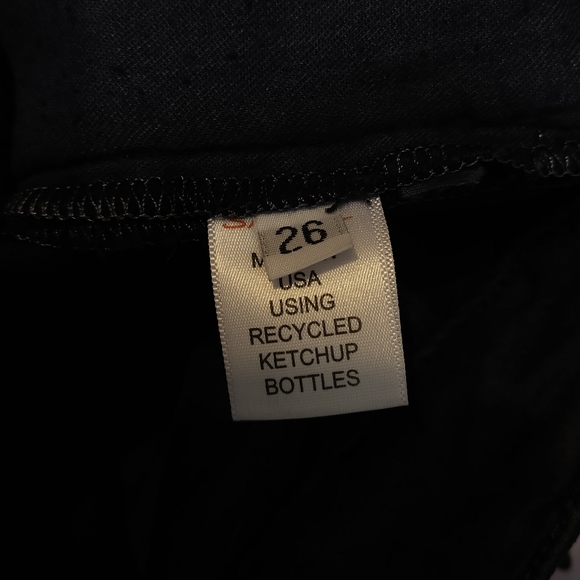 NWT Sagjol Cropped Raw/Frayed Hem Dark Wash Blue Jeans Size 26 - Picture 8 of 10